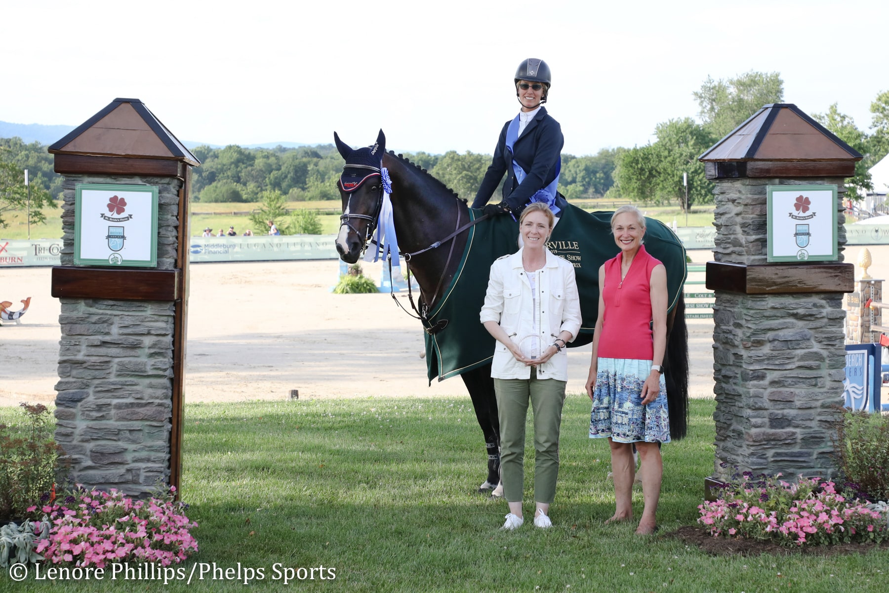 Schuyler Riley and Iceman de Muze with Kathy Russell of the Palm Beach Masters and Barbara Roux, President of Upperville Colt & Horse Show.
